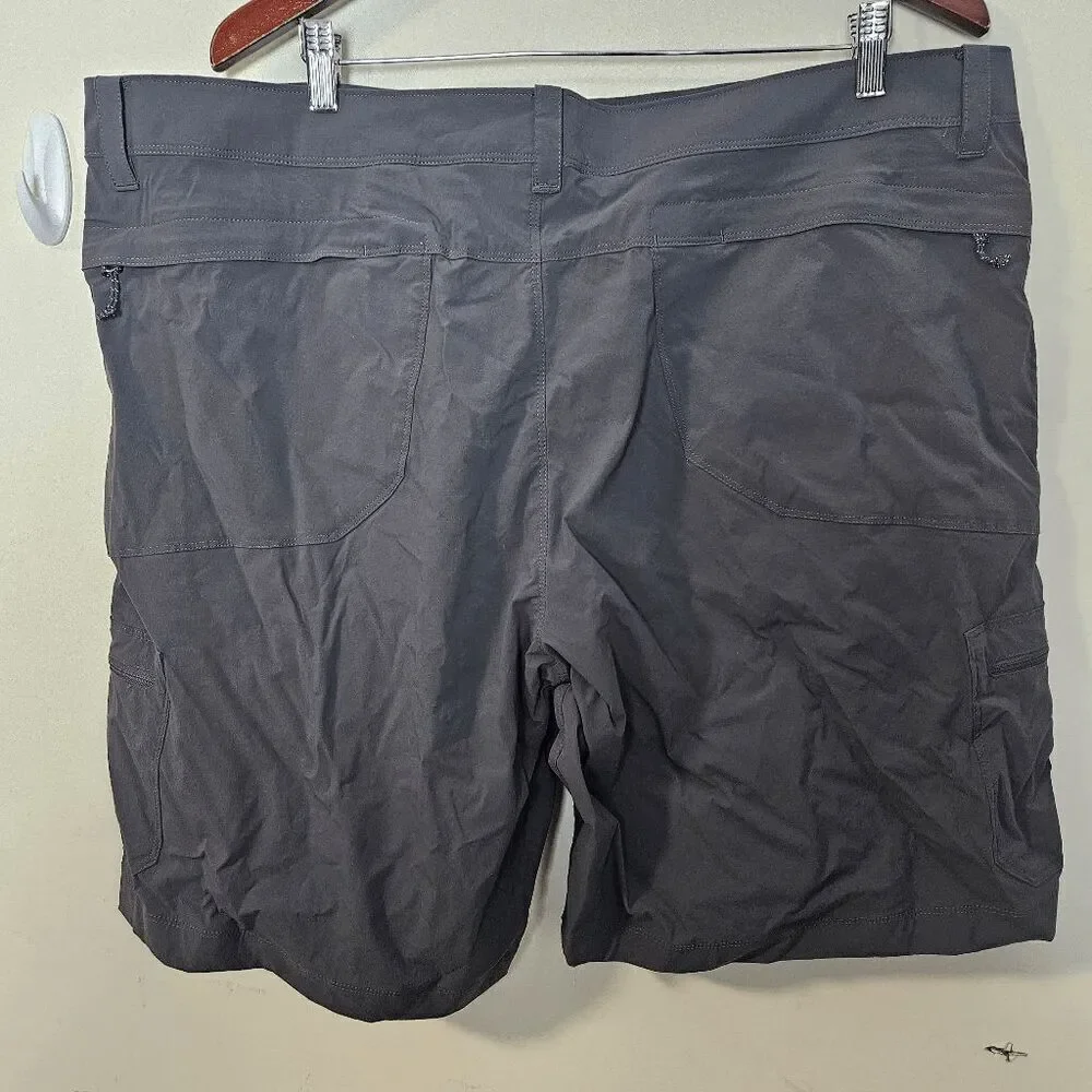 L.L. Bean Cresta 10